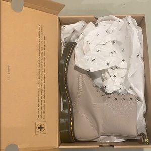 DR. MARTENS 1460 PASCAL VIRGINIA HI TOP TAUPE